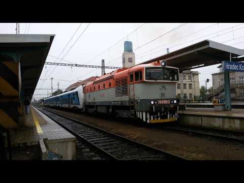Odjezd 754.050 + 440.008 z Hradce Králové