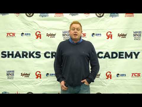 PAUL BERRY (HEAD OF CRICKET AT FRINTON ON SEA CC) VISITS SHARKS CRICKET ACADEMY