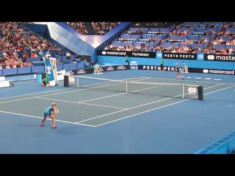 Coco Vandeweghe - good hands at the net