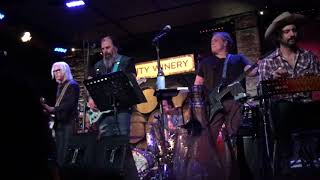 &quot;So You Wannabe An Outlaw&quot;  Steve Earle &amp; The Dukes @ City Winery,NYC 12-2-2017