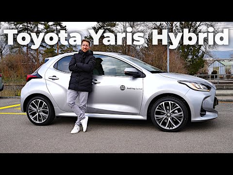 Toyota Yaris Hybrid 2022 Review