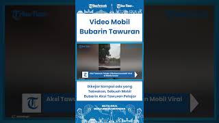 Download lagu SHORT Chased Until a Collision, a Car Breaks Up a Student Brawl mp3