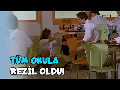 Ceren Biricik Aşkına Rezil Oldu  - Acemi Cadı Özel Klip