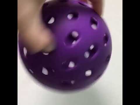 Cartel del vídeo de YouTube para Pelota sonora con cascabel