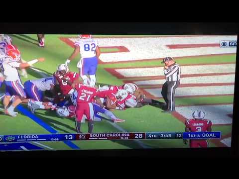 Chris Lammons Steals Feleipe Franks Towel (Florida vs. South Carolina)