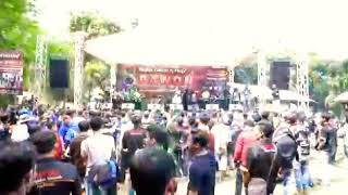 Download lagu Selvi Aprilia bintang pantura *kalimerah mp3