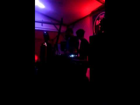 Roman Y Castro The Radio Tripulación De Radicals.