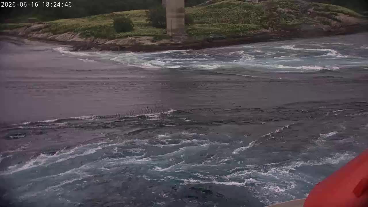 Live webcam view of Saltstraumen Maelstrom & Bridge