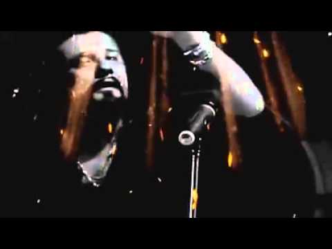 Jose Andrea vocalista de (Mago de oz) en consierto