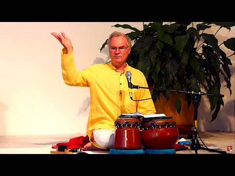 Stille Meditation und Mantrasingen Satsang mit Sukadev - Yoga Vidya Live 07:00 Uhr 19.08.2020