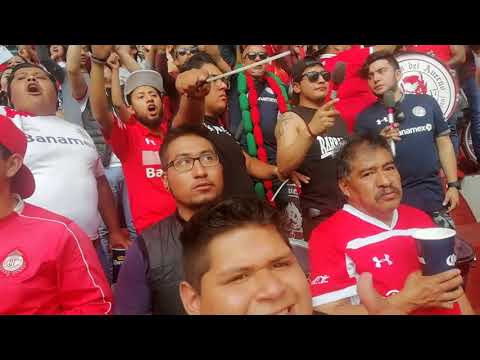 "La Perra Brava del Barrio Toluca ðŸ†š Potros" Barra: La Perra Brava &bull; Club: Toluca