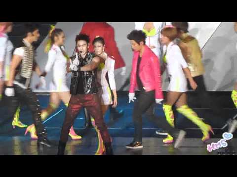 [happymate5] 2011/10/08 2PM "HANDS UP" Asia Tour in Taipei - Electricity