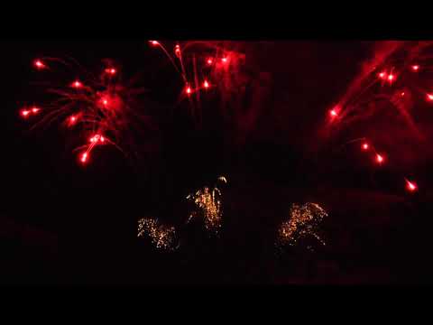 FFW2041 90W 90 shot W shape brocade crown mine red and green crossette