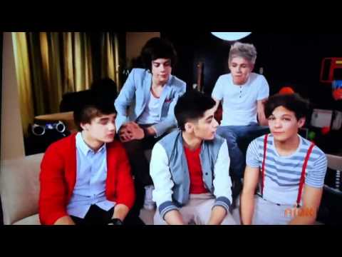 One Direction Performing at the 2012 Kids Choice Awards