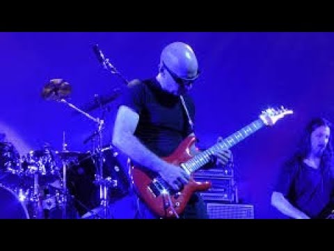 Joe Satriani Live.