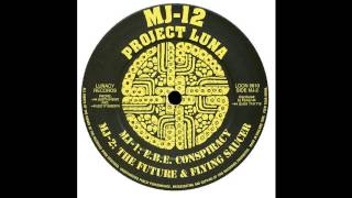 MJ-12 - Flying Saucer (Acid Techno 1996)