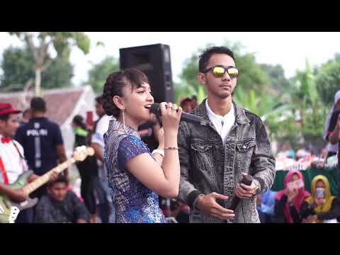 Jihan audy ft wandra ADEK JILBAB BIRU