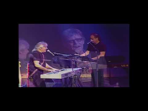 Mark Linsey of Paul Revere & the Raiders