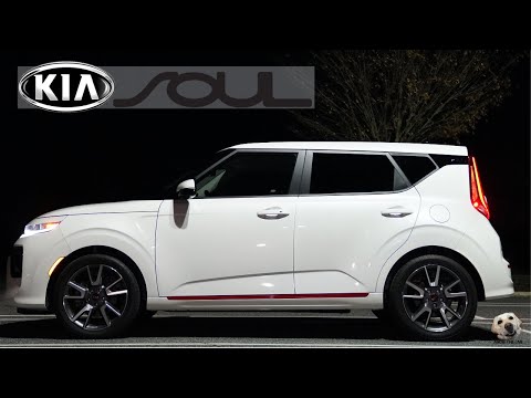 2020 Kia Soul GT-Line: Andie the Lab Review! Video