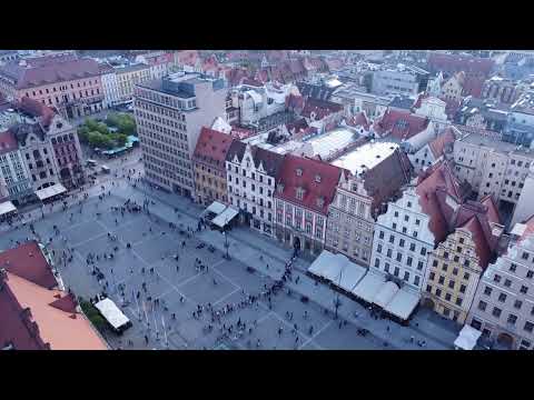 Wrocław rynek centrum dron 4K