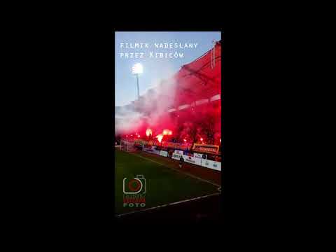 Derby Twójmiasta - 13.04 - oprawa i piro na sektorze Arkowców - CracoviaFOTO