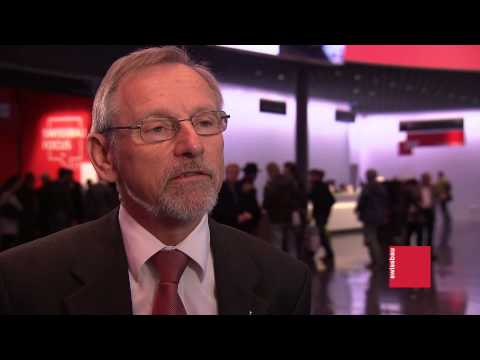 Hansueli Bruderer, Geschäftsführer KWT Viessmann Gruppe, zu der 100-Jahre-Garantie bei 2SOL