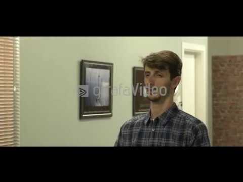 Ibra e then xhamin n'ambasadë 🤣🤣🤣