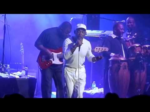 'AMazing' Maze ft. Frankie Beverly - "We Are One" (LIVE)