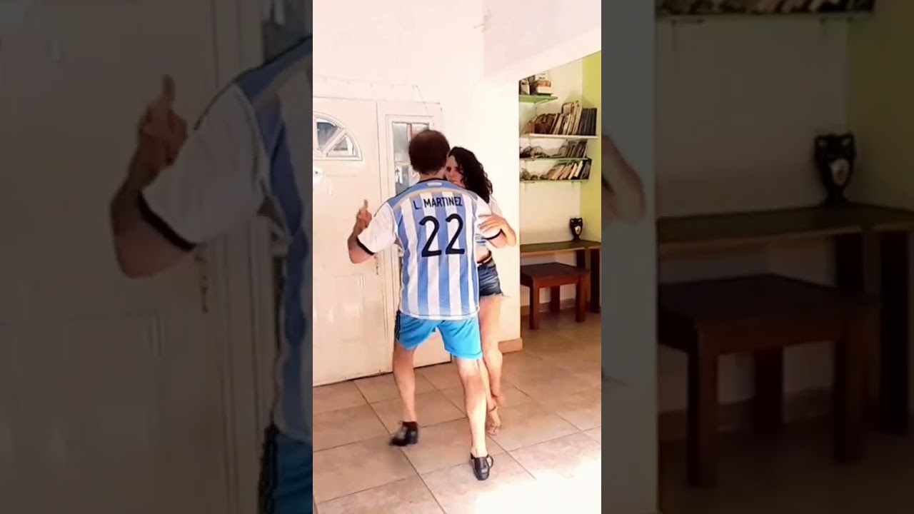 Secuencia futbolera . transmisión de tango de pistan °11 . Damian Esell y Noelia Soldera