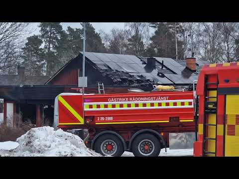 Storvik: Brand i byggnader