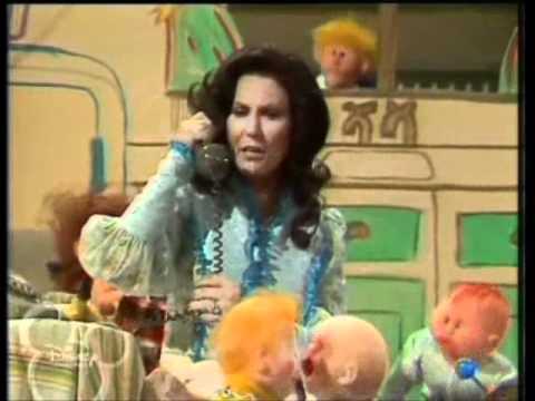 Muppets - Loretta Lynn - One's On The Way