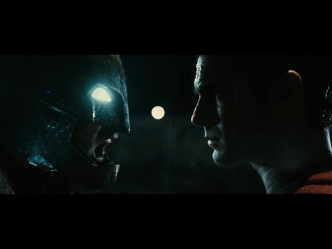 Bruce Wayne VS Kal-El  Fight Scene