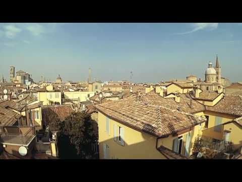 Passeggiata per Touring Hotel