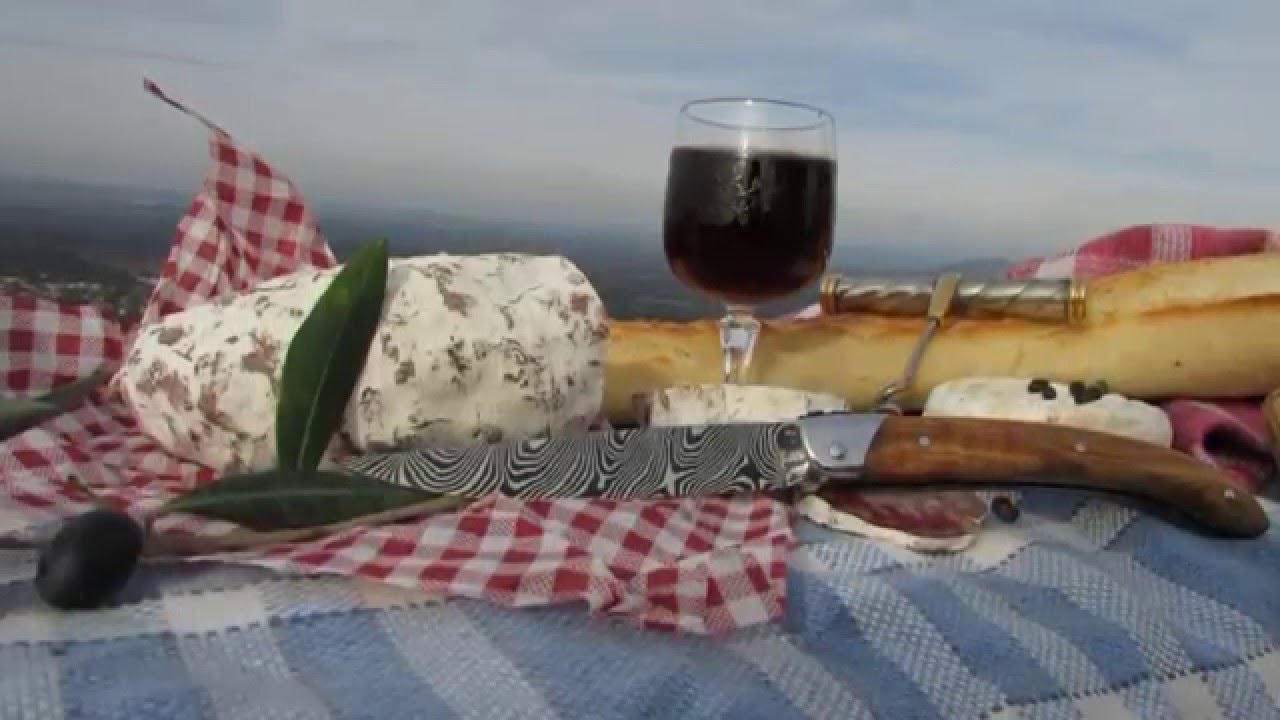 fabrication artisanale d'un couteau pliant en damas de A à Z; making damascus steel knife [2/2]