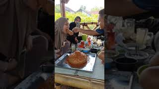 Download lagu Bakso Corong Super Pedas #shorts mp3