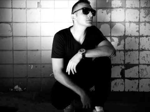 OSCAR AKAGY   BLUE MARLIN IBIZA MARINA L NIGHT   12 07 2014