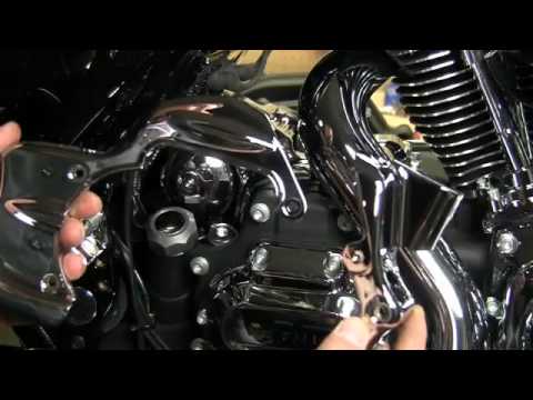 Kuryakyn Engine Chrome  2010 Street Glide - Video
