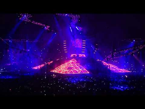 Sylvester moment @ Sensation White // 31~12~10