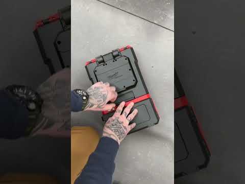 Milwaukee Packout M12 light