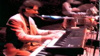 PIGGY IN THE MIDDLE LIVE