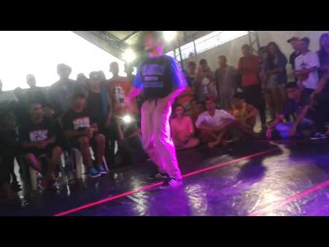 Alan, Penk, Elton vs Nativos Gangz - BATALHA DA HORA 2015