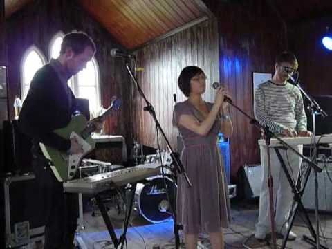 Hong Kong In The 60s - Footsteps (live at Indie Tracks 2009)