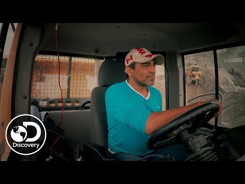 Parker's New Recruit Goes Off the Edge | Gold Rush