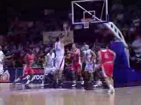 17 17-10-07 BCO-Charleroi - Even paniekbasket, maar een vall