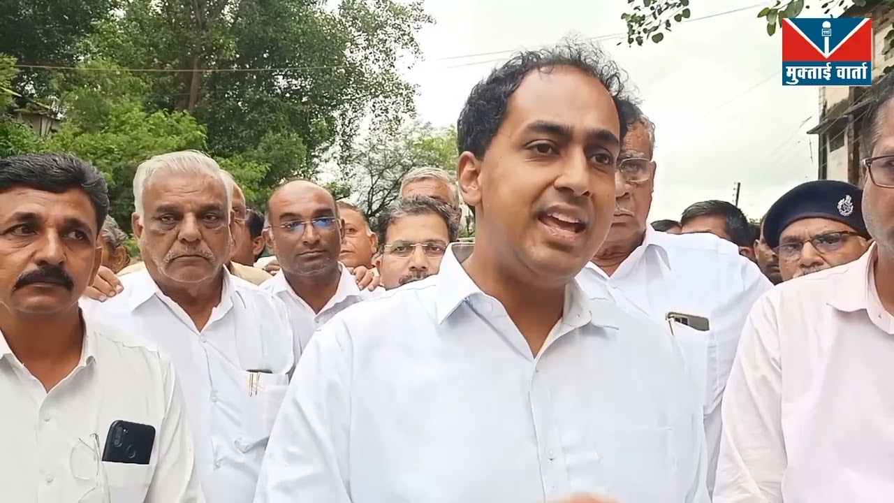 ऐनपुर निंबोल भागाची  जळगाव जिल्हाधिकारी आयुष प्रसाद यांच्याकडून पाहणी