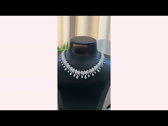 طقم زركون فضي فاخر تصميم ألماس راقي