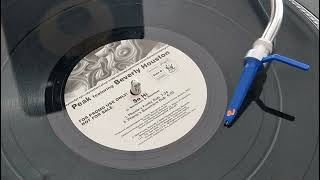 Peak Featuring Beverly Houston – So Hi (Kung Pow Mix)