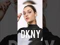 DKNY簡約的輪廓和酷炫的復古氛圍 這是DKNY Eyewear 的纖幼系列 乾淨而微妙的金