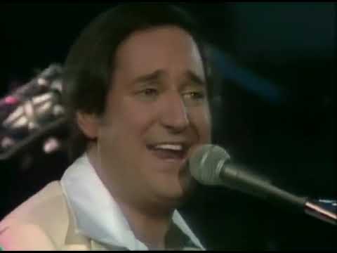 Neil Sedaka - Laughter In The Rain (Live at the Jubilee Auditorium, Canada 1976)