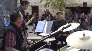 Tania Bosak & Beijao in Hobart Courtyard